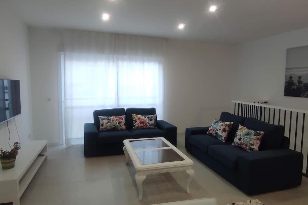 라칼라데미야스 Piso En El Centro De La Cala 아파트 외부 사진